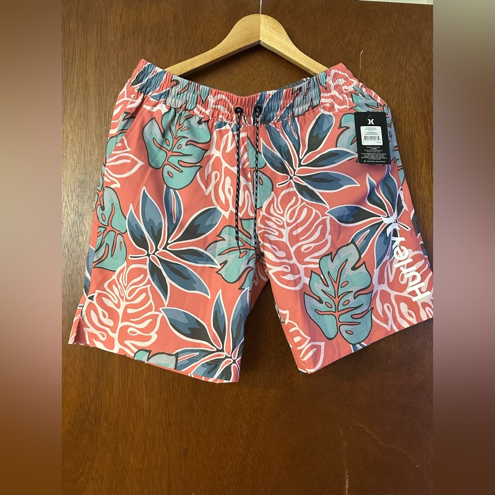 NWT O’NEILL Men’s Swimsuit Shorts
